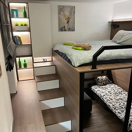 Wooden House Near Center Σπίτι διακοπών *