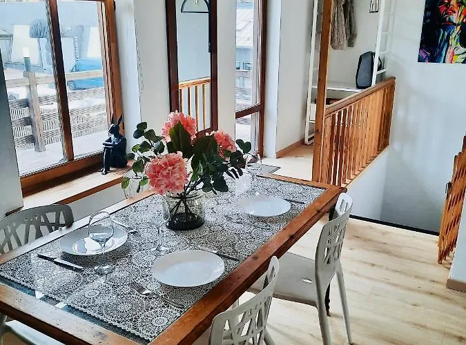 別荘 Wooden House Near Center