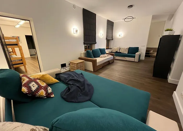 別荘 Wooden House Near Center *