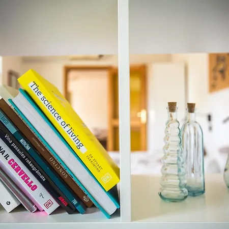 Будинок відпочинку Wooden House Near Center