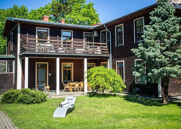 Ferienhaus Wooden House Near Center